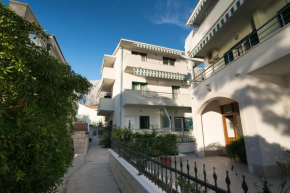 Отель Apartments by the sea Promajna, Makarska - 2605  Промайна